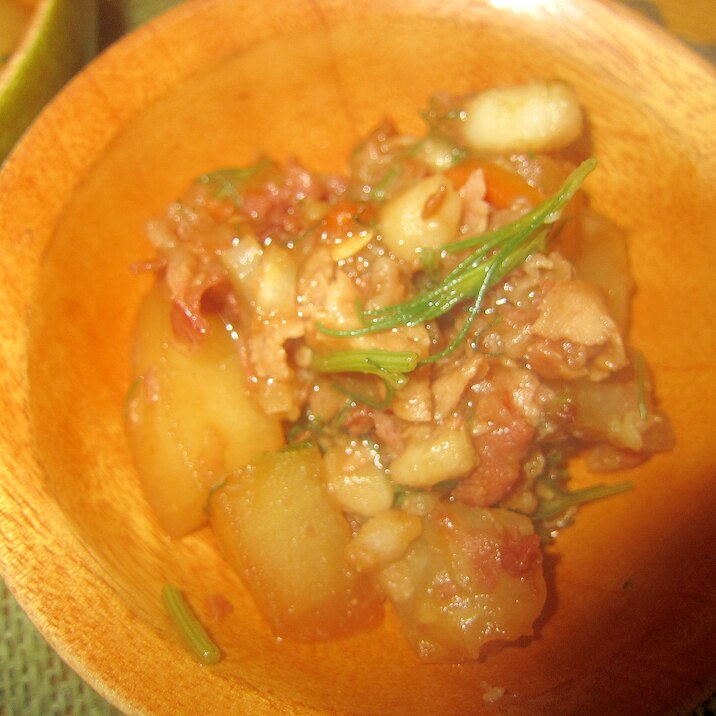 冬瓜と里芋と豚肉の牡蠣油と醤油煮